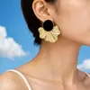 Brincos de tarraxa geométricos esmaltados de alta costura, brincos simples e estilosos em formato de leque de alta qualidade para mulheres