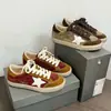 Zapatos Deportivos Casuales de Cuero Suave Estilo Coreano con Estrellas Retro Desgastadas para Mujer 2026 Otoño/Invierno Nuevos de Caña Baja Planos Zapatos de Entrenamiento Alemanes