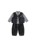 Conjunto de tres piezas de ropa infantil Youbao: chaleco de mezclilla, camisa a cuadros, pantalones jogger, ropa casual para niños, atuendo moderno para niñas
