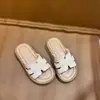 Pantuflas para Niñas, Estilo Coreano, Zapatos de Playa Casuales de Moda para Niñas Pequeñas, Nuevo Estilo Verano 2026, Zapatos Casuales de Punta Abierta para Niños Medianos y Grandes