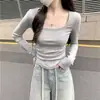 Camiseta Gris Elegante Versátil para el Trabajo Cuello Cuadrado Manga Larga Primavera 2026 Nuevo Simple Color Sólido Top Básico