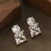 Pendientes de Tachuela de Cristal de Vidrio Ultra Transparente Exquisitos Simples con Circonita Cúbica de Azúcar Pequeña Súper Brillantes Personalidad Pendiente de Viaje de Gama Alta