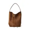 2026 Novo Modelo Bolsa Saco de Couro Bovino Fosco de Grande Capacidade para Mulheres, Bolsa de Cordão para o Dia a Dia, Bolsa de Ombro Estilo Casual para Mulheres