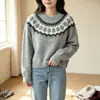 Roupas femininas de outono e inverno, suéter de tricô jacquard estilo nórdico com gola redonda e padrão de folhas, tricô pulôver solto disponível em estoque