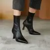 2026 Botines Marrones Estilo Coreano Nuevos para Mujer Tacón Grueso Botas de Moda Versátiles Punta Fina Elegantes Botas de Tacón Alto Botas Elásticas de Media Pantorrilla