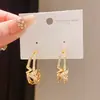 Pendientes de Plata Recubiertos de Oro Real de 18K con Aguja de Plata, Circonita, Letra V, Doble Capa, Forma de C, Versátiles Europeos y Americanos, de Lujo Ligero, de Gama Alta para Mujer