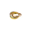 Tarjeta directa de fábrica más anillo de tres anillos chapado en anillo de tres anillos anillo tricolor anillo de pareja joyería de mano para mujer moda europea y americana