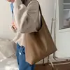 Bolso de Axila de Gran Capacidad Estilo Coreano para Mujer 2025 Nuevo Otoño e Invierno Bolso de Hombro Retro Bolso Tote Simple Versátil
