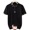 2026 Novo Estilo de Verão Camisa Polo Masculina com Gola, Luxo Leve, Fashionável, Corte Slim, Versátil para Negócios, Camiseta de Manga Curta Elegante