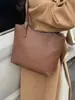 Bolso de Hombro Retro Transfronterizo 2026 Nuevo de Nicho Casual Versátil para Mujer, Gran Capacidad para el Trabajo, Bolso de Mano Versátil