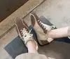 Zapatos deportivos casuales de suela blanda para mujer, nuevas zapatillas blancas transpirables de verano 2026, zapatillas de entrenamiento retro alemanas para mujer