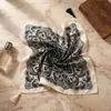 Nuevo bufanda de algodón y lino con flecos, patrón de espiga de los años 70, para otoño e invierno, para mujer, pañuelo para la cabeza de moda, bufanda para el cuello, chal pequeño versátil, chal de cuero, bufanda