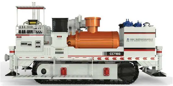 ZDY15000LD型履带式全液压坑道钻机 (2).jpg
