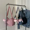 Bolsa Transversal Casual para Estudantes, Novo Estilo Transfronteiriço, Bolsa Simples e Fashion para o Dia a Dia de Mulheres, Versátil Bolsa de Ombro Único em Tecido Oxford Formato Bolinho