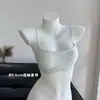 ¡Las tiras finas de escote bajo son muy discretas! Sujetador fino de verano sin costuras para mujer, especialmente diseñado para bustos pequeños, con efecto push-up para prevenir la flacidez y crear una apariencia más estilizada.