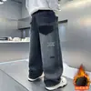 Roupas Infantis Meninos Outono e Inverno Jeans com Forro de Fleece 2025 Nova Roupa de Inverno Crianças Maiores Macacão Espesso Reto com Forro de Fleece