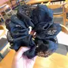 Nuevo anillo para el cabello de gasa de organza de gran tamaño con letras de intestino grueso de estilo coreano, accesorios para el cabello con cordón para niñas de moda europea y americana