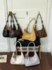 Bolsa tote de grande capacidade para mulheres, adequada para o trajeto diário, bolsa de ombro estilo coreano, moderna e versátil, bolsa de mão para estudantes para a aula