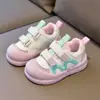 Zapatos deportivos para niños, nuevos zapatos de malla transpirables de verano para exteriores para niñas, zapatos para niños, zapatillas transpirables para bebé, modernos