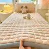 Colchón para dormitorio estudiantil de terciopelo de leche Clase A, acolchado y cálido, adecuado para otoño e invierno, con vellón añadido, universal para literas superiores e inferiores, sobrecolchón suave