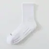 Meias masculinas de algodão de fibra longa de Xinjiang, feitas sob medida, estilo business casual, resistentes a odores e absorventes de suor, de comprimento até o meio da panturrilha, com design de sola atoalhada, adequadas para esportes e basquete