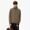 Cardigan de tricô com botões estilo retro americano old money para outono e inverno, para homens e mulheres, oferecendo um caimento relaxado e solto