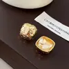Pendientes Cuadrados de Metal con Superficie de Hielo Triturado 2025 Nuevo Estilo Caliente Pendientes Franceses de Gama Alta Lujo Accesible Pendientes de Diseño de Nicho