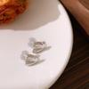 2024 Estilo Caliente de Moda Pendientes Sencillos de Corazón Plisado Nicho Ropa de Trabajo Sencilla Lujo Accesible Pinza para Oreja Versátil Pendientes Personalizados