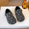 Birkenstocks de Lunares para Niñas 2026 Otoño Nuevo Estilo Zapatos Individuales para Niños Suela Suave Niños Medianos y Grandes Retro Versátiles Cómodos Birkenstocks