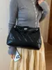 Bolsa de ombro com corrente de padrão diamante de alta qualidade transfronteiriça, bolsa tipo saco moderna e fashion, bolsa de ombro e transversal com design estiloso de nicho