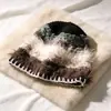 Pelúcia de pelo de coelho, listrado color-block, chapéu de pescador de tricô feito à mão para mulheres, outono e inverno, quente, novo, afina o rosto, chapéu bucket moderno