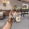 Saia com Suspensório Estampa de Leopardo Fofa Pingente Chaveiro Ursinho de Pelúcia Bolsa de Ombro Desenho Animado Criativo Pingente Decorativo para Bolsa de Boneca
