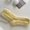 Meias Grossas de Veludo Coral para Mulheres Novas Outono e Inverno Aconchegantes e Quentes com Forro de Lã Meias de Pelúcia para Casa e Dormir