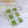 Decoraciones de Pedrería para Uñas de 6 Compartimentos con Fondo Puntiagudo, Accesorios de Pedrería Apilables de Vidrio Transparente de Moda, Caja de Set de Pedrería Brillante Estilo Ins Cielo Estrellado