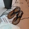 Sandálias Femininas de Verão Trendy Retro T-Strap Estilo Férias Versátil Fivela de Metal