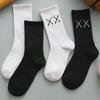 Calcetines de confinamiento TikTok mismo estilo calcetines blancos de felpa otoño e invierno calcetines sin costuras ins calcetines japoneses universitarios absorbentes de sudor de media pantorrilla venta al por mayor