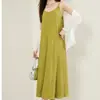 Popular Camisola Estilo Sudeste Asiático, Vestido Acima do Joelho, Vestido de Alça Fina, Vestido de Verão Emagrecedor Feminino, Casaco de Verão Elegante, Vestido de Comprimento Médio