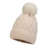 Gorro de punto de perla engrosado para mujer, hace que la cara se vea más pequeña, protección cálida para los oídos para el invierno, estilo coreano moderno y versátil con pompón