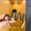 Horquilla negra con forma de tiburón para mujer, con clip para la parte posterior de la cabeza, con forma de tiburón, estilo avanzado, para el cabello, con forma de tocado