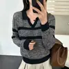 Suéter de Tricô Color Block com Listras para Mulheres, Estilo Novo Outono/Inverno 2026, com Gola Polo, Manga Longa, Estilo Solto e Relaxado