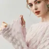 Nueva colección de otoño e invierno: Top de punto liso, versátil y moderno, de estilo francés minimalista, con escote asimétrico de un solo hombro, confeccionado en cachemira de alta calidad.