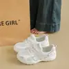 Zapatos Deportivos Transpirables y Ligeros para Mujer, Zapatos de Running que No Dan Calor con Suelas Suaves y Absorción de Impactos, Estilo Delgado de Malla Ultraligera de Verano, Zapatos de Entrenamiento de Malla Alemana