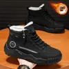 Botas Masculinas de Veludo de Cano Alto para Inverno Botas Masculinas Retrô Britânicas com Solado Grosso Aconchegantes e Aquecidas Sapatos de Algodão Sapatos de Trabalho Botas Curtas