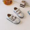Zapatos Mary Jane de piel con lunares y lazo para niña, nueva colección otoño 2026, casuales y versátiles, zapatillas de ballet tipo princesa con suela suave