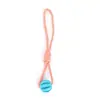 Juguete de Pelota Dispensadora de Comida para Perros, Pelota Tejida Duradera Resistente a la Mordida con Cuerda para Tirar a Mano para Golden Retrievers, Gadget Interactivo de Rompecabezas para Masticar Dientes y Aliviar el Aburrimiento