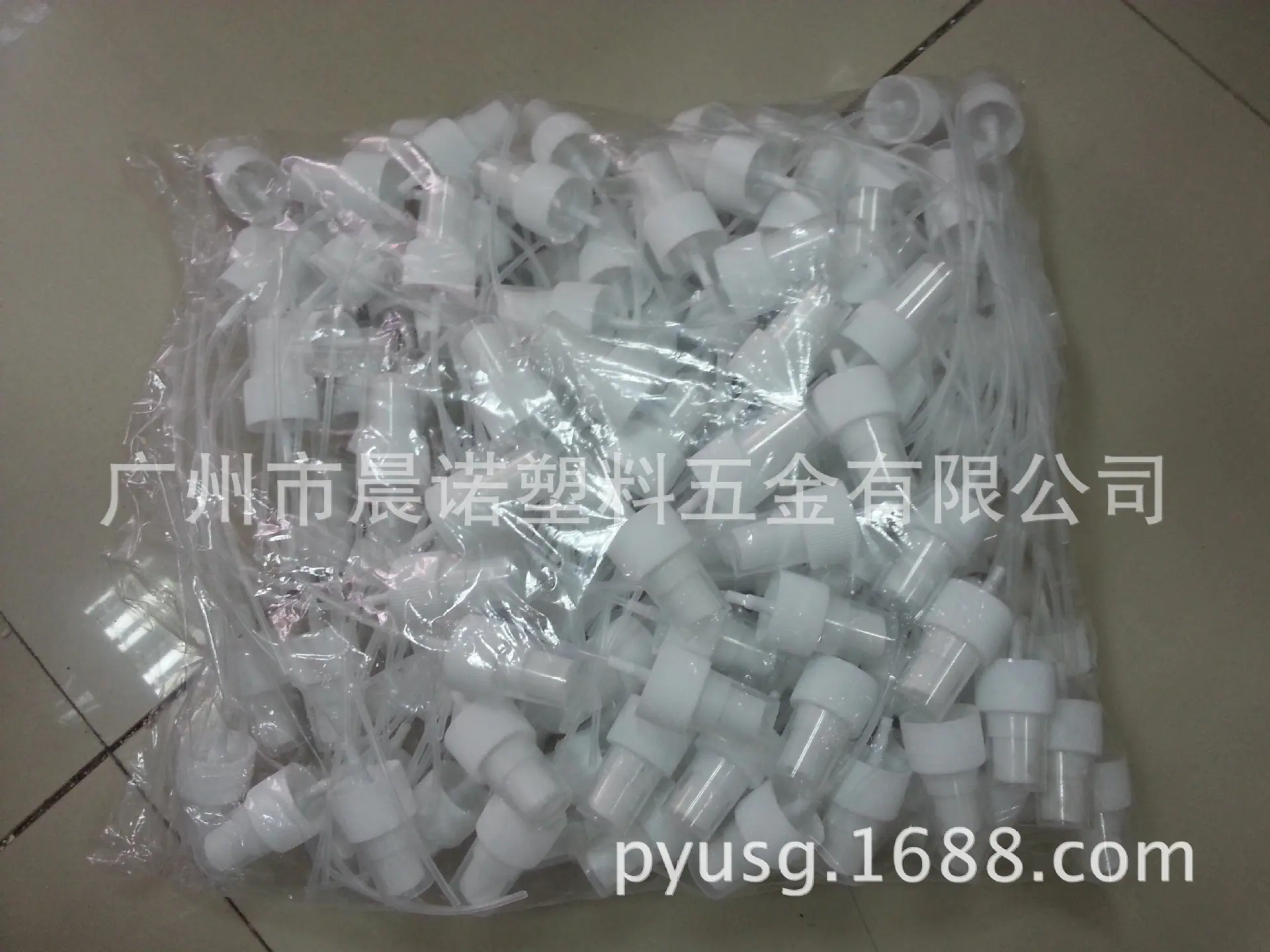 24牙喷头包装