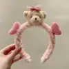 Faixa de Cabelo Fofa para Lavar o Rosto para Mulheres 2024 Nova Headwear de Desenho Animado Faixa de Cabelo Faixa de Cabelo Grampo de Cabelo de Pelúcia Presente Venda por Atacado