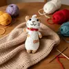Gato de la Suerte Premium Hilo de Ganchillo Colgante Hecho a Mano Llavero para Coche Artículo Tejido para Pareja Popular en Xiaohongshu Modelo Nuevo