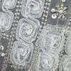 Tecido de Renda com Aplique Floral Tridimensional, Gola Frontal com Pedraria, Patch Bordado com Strass Rosa, Acessórios Decorativos para Base de Vestido de Festa