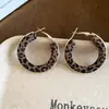 Pendientes Redondos Estampado Leopardo Flocado Aguja de Plata Retro Maillard Elegantes Versátiles Pendientes de Lujo Accesible Pendientes de Diseño de Nicho